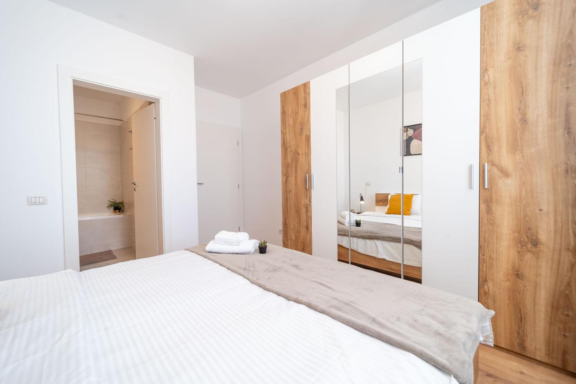 Modern Apollus Avenue - By Openhouse Apartments Timişoara Buitenkant foto